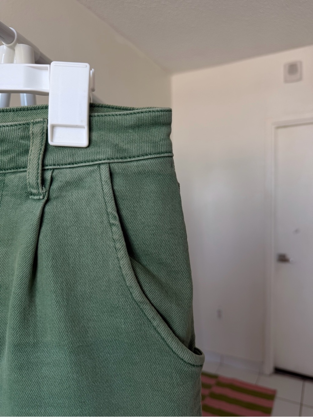 Zara Olive Green High-Rise Jeans - Picture 7 of 12